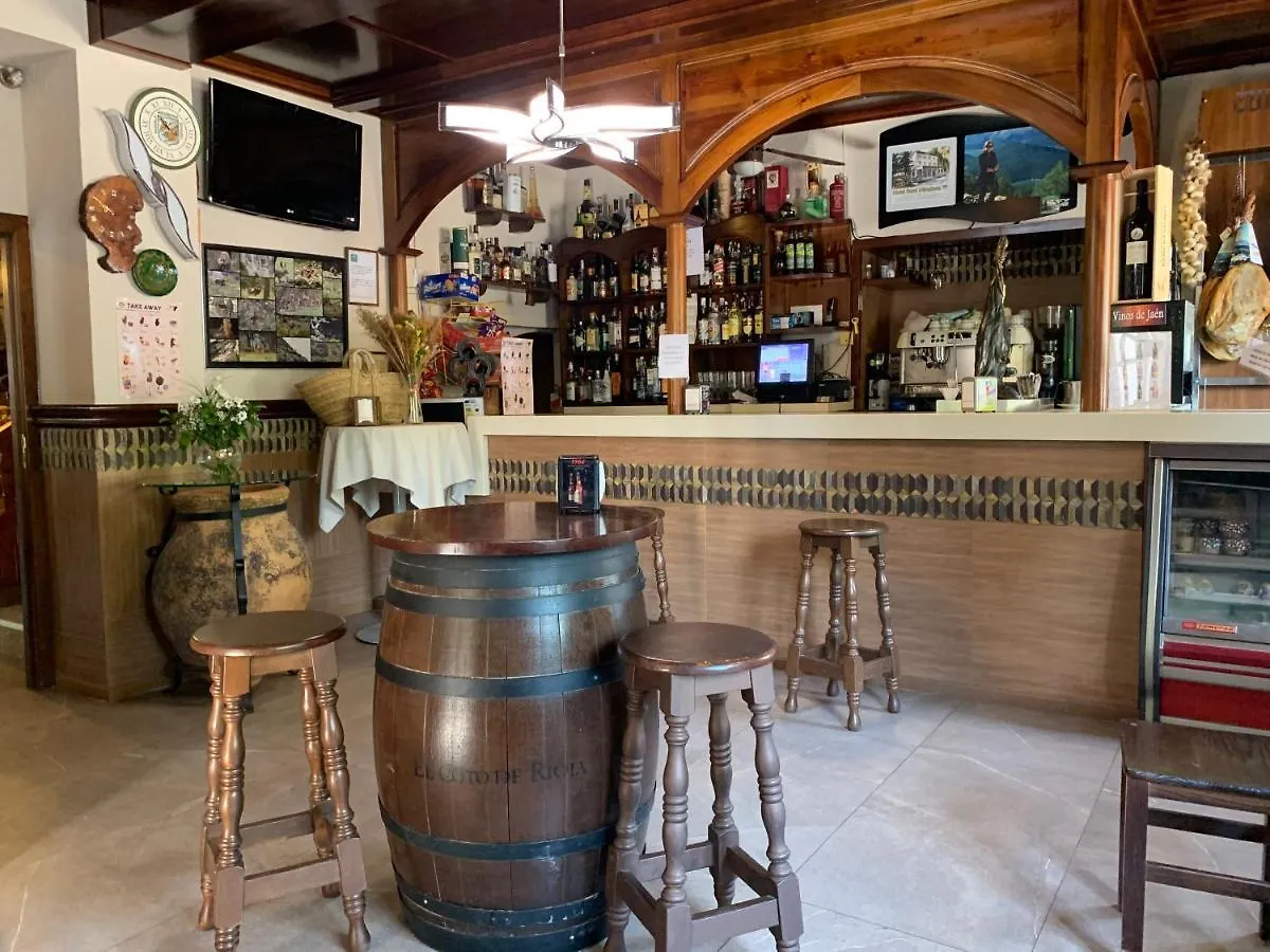 Hotel Mirasierra Coto Rios