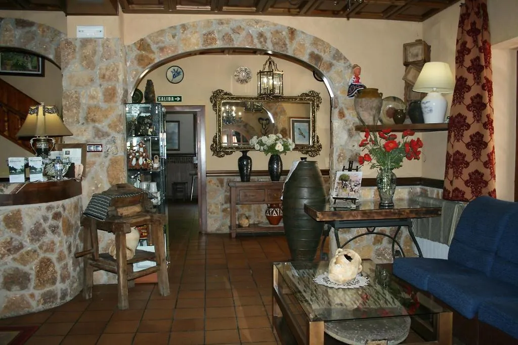 Hotel Mirasierra كوتو ريوس